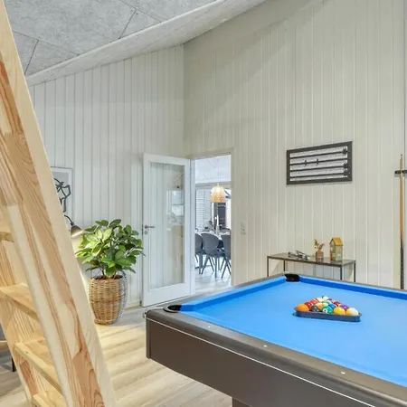 Villavilla 769 - Am See, Deutschland *