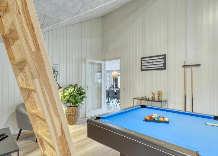 Villavilla 769 - Am See, Deutschland *